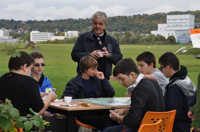 2013-10-20-dta-04--0269-mama-razzi.JPG