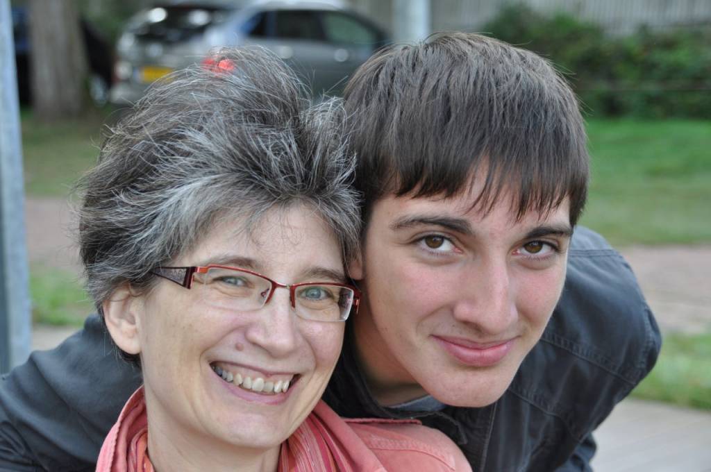 2014-10-05-DSC_0256-mama-razzi.JPG