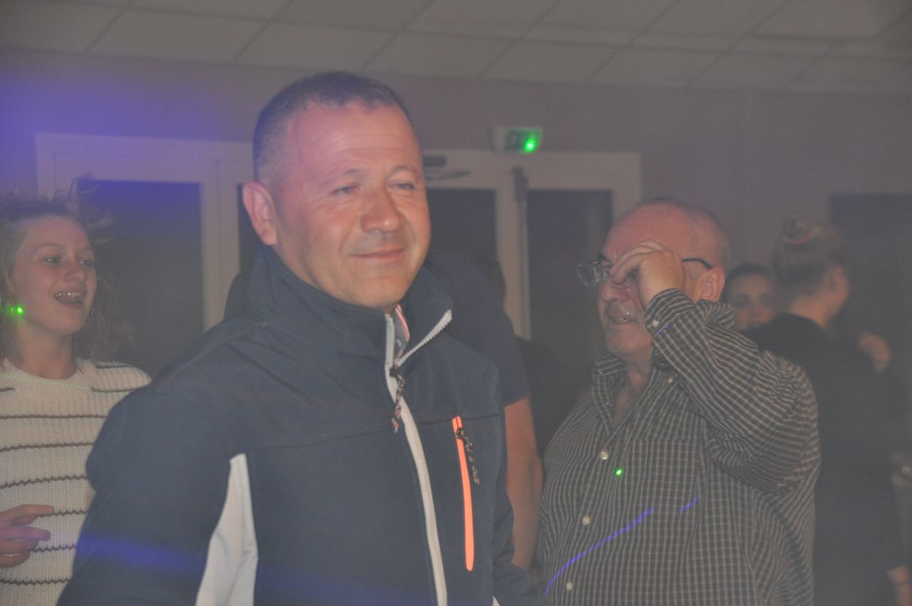 2019-15-15-(00h36)-dsc-1112-(mama-razzi).jpg