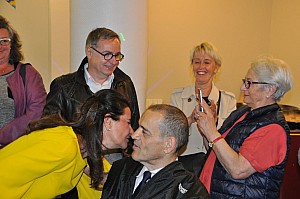 2019-05-04-(19h57)-dsc-0115-(mama-razzi).jpg 2019-05-04-(19h57)-dsc-0115-(mama-razzi).jpg