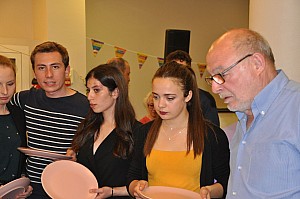 2019-05-04-(21h52)-dsc-0480-(mama-razzi).jpg 2019-05-04-(21h52)-dsc-0480-(mama-razzi).jpg