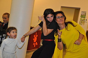 2019-05-04-(22h23)-dsc-0553-(mama-razzi).jpg 2019-05-04-(22h23)-dsc-0553-(mama-razzi).jpg