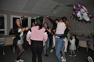 2019-05-04-(22h34)-dsc-0619-(mama-razzi).jpg 2019-05-04-(22h34)-dsc-0619-(mama-razzi).jpg