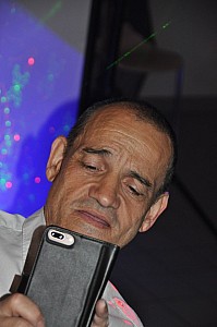 2019-05-04-(22h38)-dsc-0654-(mama-razzi).jpg 2019-05-04-(22h38)-dsc-0654-(mama-razzi).jpg
