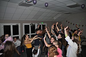 2019-05-04-(22h41)-dsc-0682-(mama-razzi).jpg 2019-05-04-(22h41)-dsc-0682-(mama-razzi).jpg