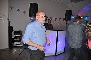 2019-05-04-(22h42)-dsc-0686-(mama-razzi).jpg 2019-05-04-(22h42)-dsc-0686-(mama-razzi).jpg