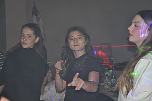 2019-05-04-(22h42)-dsc-0692-(mama-razzi).jpg 2019-05-04-(22h42)-dsc-0692-(mama-razzi).jpg