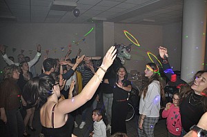 2019-05-04-(22h43)-dsc-0699-(mama-razzi).jpg 2019-05-04-(22h43)-dsc-0699-(mama-razzi).jpg