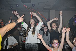 2019-05-04-(22h50)-dsc-0750-(mama-razzi).jpg 2019-05-04-(22h50)-dsc-0750-(mama-razzi).jpg