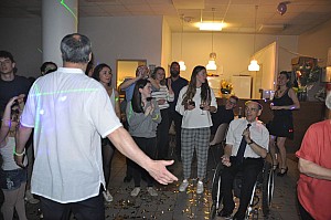 2019-05-04-(23h00)-dsc-0806-(mama-razzi).jpg 2019-05-04-(23h00)-dsc-0806-(mama-razzi).jpg