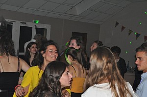 2019-05-04-(23h07)-dsc-0850-(mama-razzi).jpg 2019-05-04-(23h07)-dsc-0850-(mama-razzi).jpg