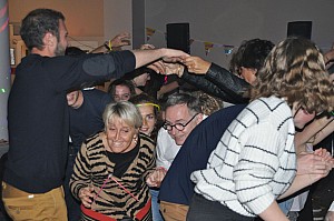 2019-05-04-(23h09)-dsc-0867-(mama-razzi).jpg 2019-05-04-(23h09)-dsc-0867-(mama-razzi).jpg