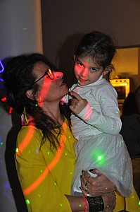 2019-05-04-(23h43)-dsc-0961-(mama-razzi).jpg 2019-05-04-(23h43)-dsc-0961-(mama-razzi).jpg