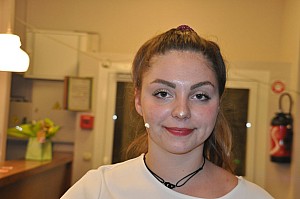 2019-15-15-(00h29)-dsc-1076-(mama-razzi).jpg 2019-15-15-(00h29)-dsc-1076-(mama-razzi).jpg