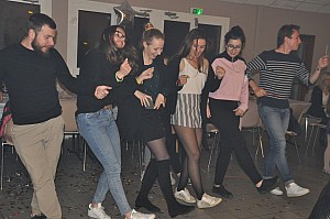 2019-15-15-(00h31)-dsc-1089-(mama-razzi).jpg 2019-15-15-(00h31)-dsc-1089-(mama-razzi).jpg