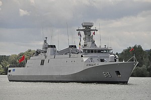 2019-06-16-(13h37)-armada-(mama-razzi)-0114.jpg 2019-06-16-(13h37)-armada-(mama-razzi)-0114.jpg
