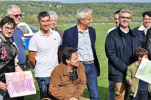 2019-10-13-(13h36)-dsc-0184-DTA-10-(mama-razzi).jpg 2019-10-13-(13h36)-dsc-0184-DTA-10-(mama-razzi).jpg