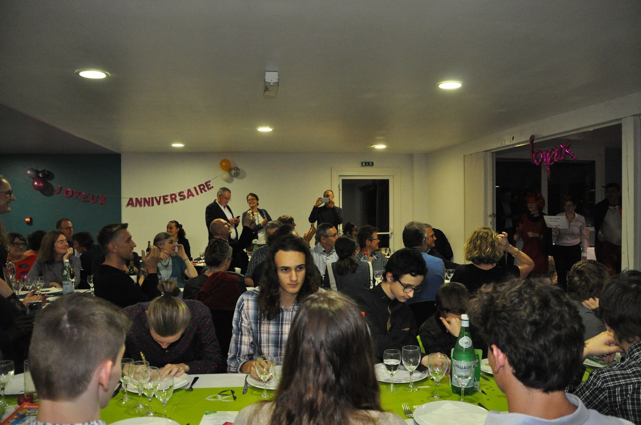 2019-10-19-(20h16)-dsc-0519-(mama-razzi).jpg
