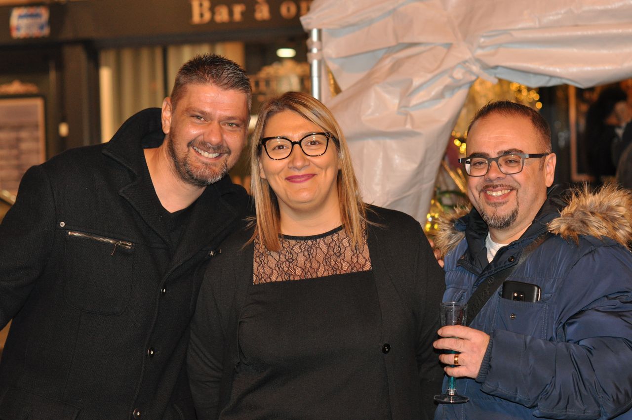 2019-11-09-(18h35)-dsc-0401-(mama-razzi).jpg