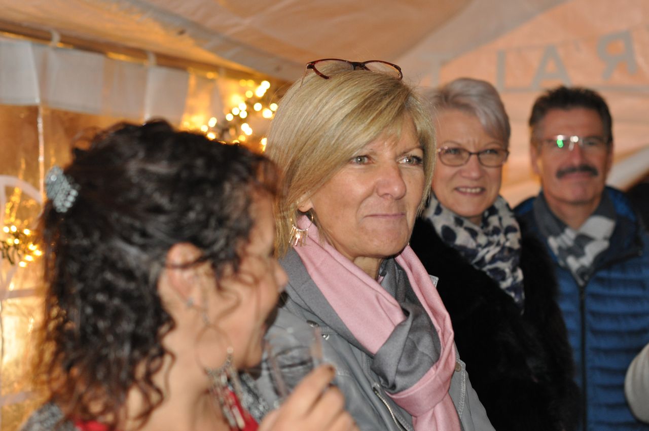 2019-11-09-(18h58)-dsc-0519-(mama-razzi).jpg