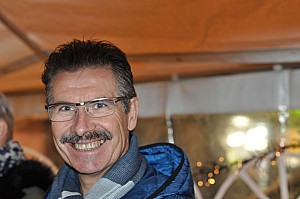 2019-11-09-(18h47)-dsc-0468-(mama-razzi).jpg 2019-11-09-(18h47)-dsc-0468-(mama-razzi).jpg