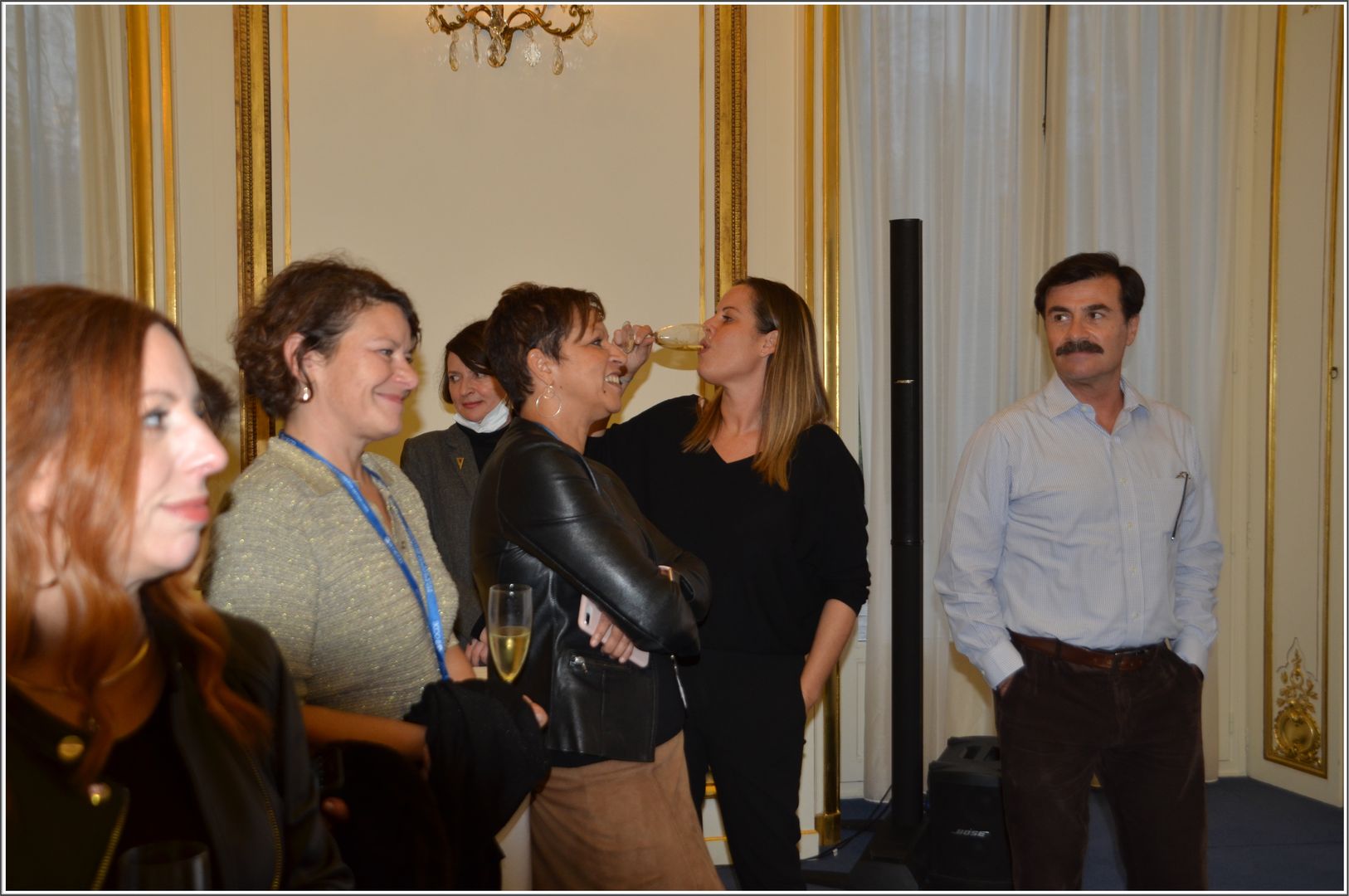 2021-10-20-(17h35m52s)-dsc-0776-mama-razzi.jpg