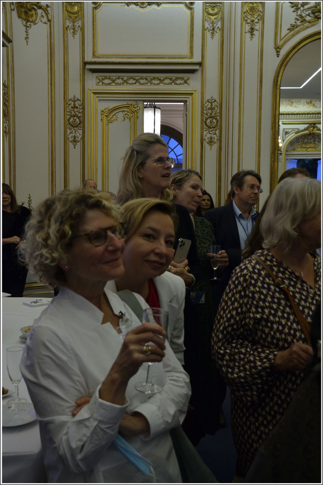 2021-10-20-(17h43m54s)-dsc-0820-mama-razzi.JPG