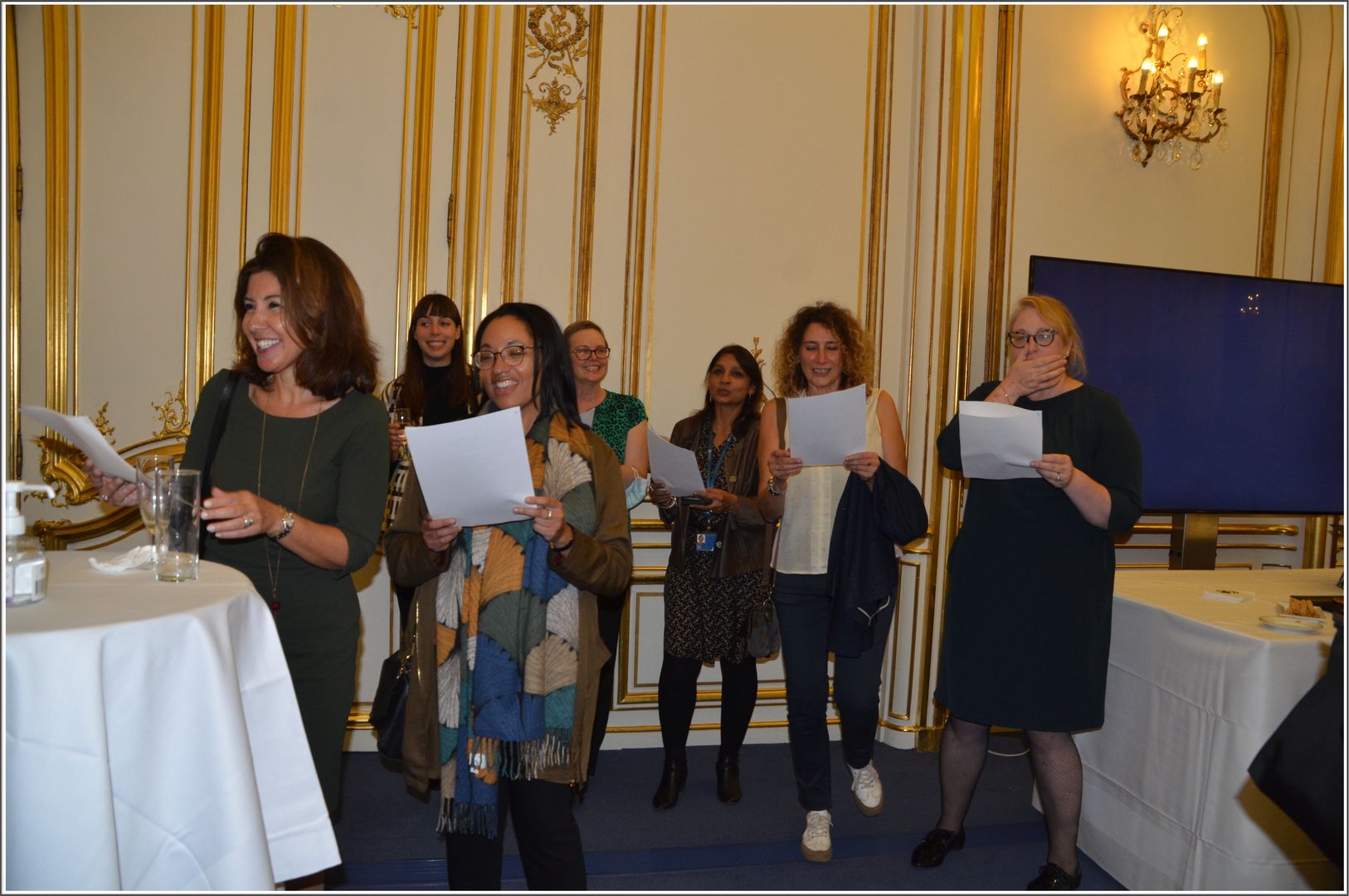 2021-10-20-(17h56m24s)-dsc-0899-mama-razzi.jpg