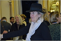 2021-10-20-(18h06m02s)-dsc-0957-mama-razzi_01.JPG