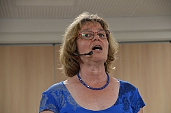 2022-06-07-(20h52m48s)-dsc_6196-mama-razzi.jpg 2022-06-07-(20h52m48s)-dsc_6196-mama-razzi.jpg
