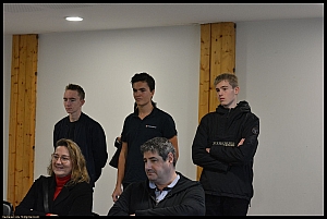 2022-11-19-(14h33m54s)-dsc_0001-mama-razzi-encadre.jpg 2022-11-19-(14h33m54s)-dsc_0001-mama-razzi-encadre.jpg