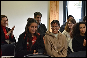 2022-11-19-(14h56m54s)-dsc_0047-mama-razzi-encadre.jpg 2022-11-19-(14h56m54s)-dsc_0047-mama-razzi-encadre.jpg