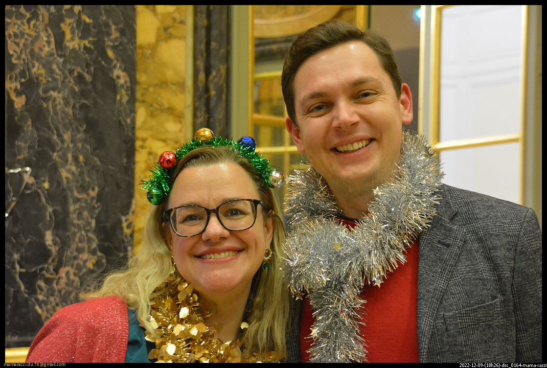 2022-12-09-(18h26)-dsc_0164-mama-razzi-encadre.jpg
