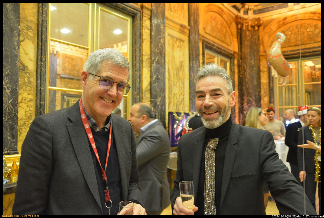 2022-12-09-(18h27)-dsc_0167-mama-razzi-encadre.jpg