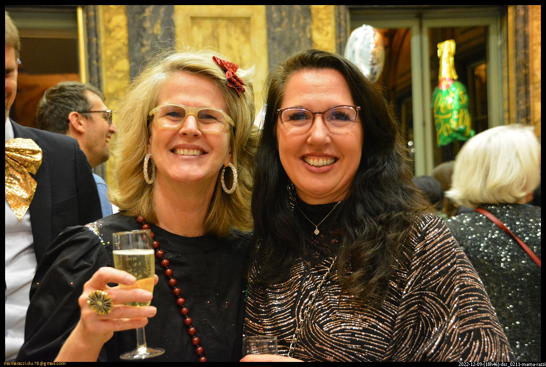 2022-12-09-(18h46)-dsc_0211-mama-razzi-encadre.jpg