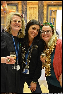 2022-12-09-(18h11)-dsc_0140-mama-razzi-encadre.jpg 2022-12-09-(18h11)-dsc_0140-mama-razzi-encadre.jpg