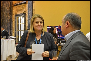 2022-12-09-(18h37)-dsc_0182-mama-razzi-encadre.jpg 2022-12-09-(18h37)-dsc_0182-mama-razzi-encadre.jpg