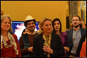 2022-12-09-(19h22)-dsc_9318-mama-razzi-encadre.jpg 2022-12-09-(19h22)-dsc_9318-mama-razzi-encadre.jpg