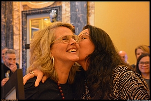 2022-12-09-(19h33)-dsc_0343-mama-razzi-encadre.jpg 2022-12-09-(19h33)-dsc_0343-mama-razzi-encadre.jpg