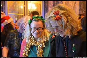 2022-12-09-(19h45)-dsc_0371-mama-razzi-encadre.jpg 2022-12-09-(19h45)-dsc_0371-mama-razzi-encadre.jpg