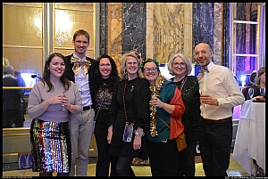 2022-12-09-(19h49)-dsc_0382-mama-razzi-encadre.jpg 2022-12-09-(19h49)-dsc_0382-mama-razzi-encadre.jpg