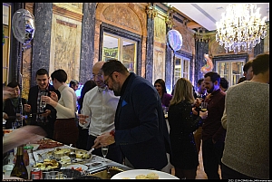 2022-12-09-(20h06)-dsc_0436-mama-razzi-encadre.jpg 2022-12-09-(20h06)-dsc_0436-mama-razzi-encadre.jpg