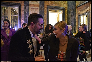 2022-12-09-(20h38)-dsc_0547-mama-razzi-encadre.jpg 2022-12-09-(20h38)-dsc_0547-mama-razzi-encadre.jpg