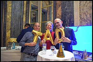 2022-12-09-(21h34)-dsc_0205-mama-razzi-encadre.jpg 2022-12-09-(21h34)-dsc_0205-mama-razzi-encadre.jpg