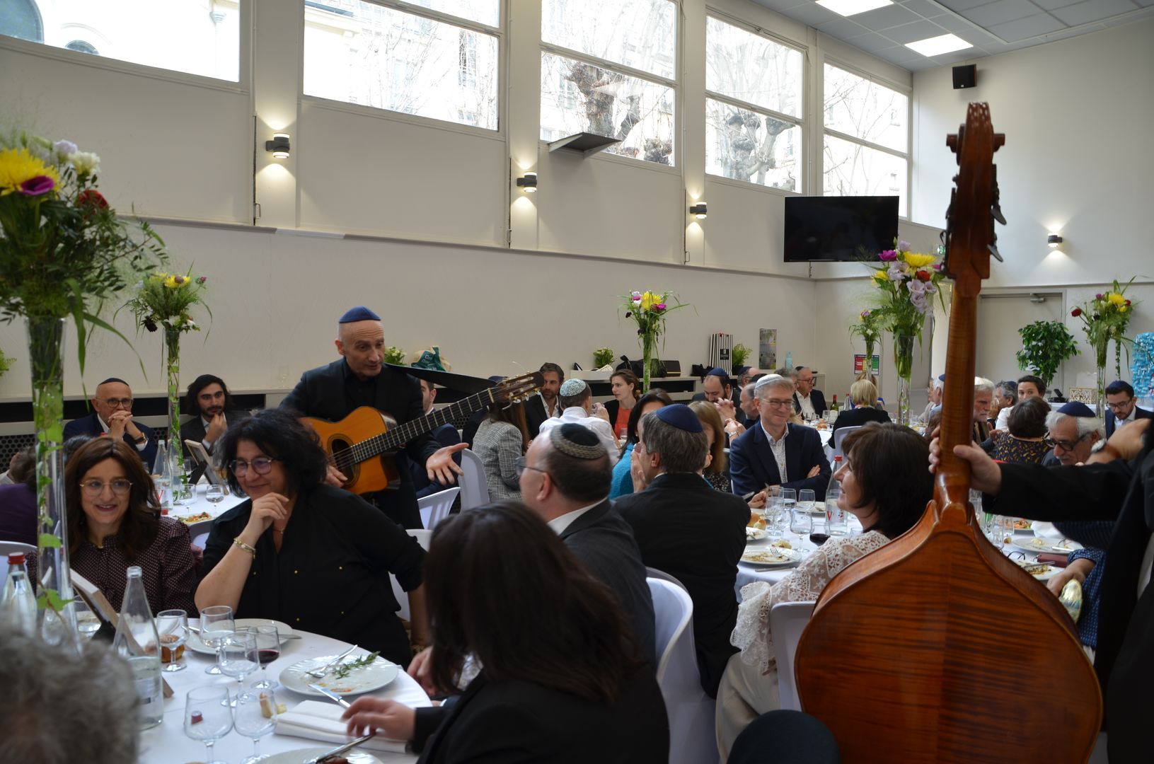 11-2023-03-12-(14h25m)-dsc_0359-mama-razzi.jpg