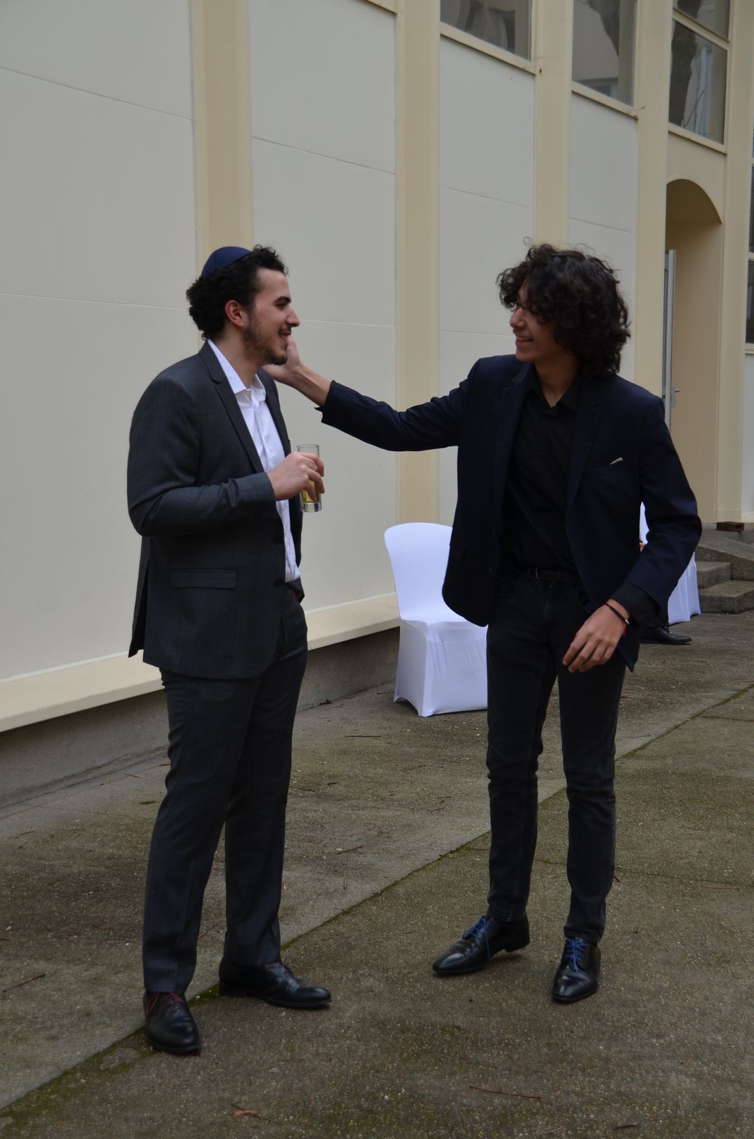 15-2023-03-12-(13h34m)-dsc_0162-mama-razzi.jpg