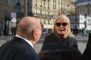 01-2023-02-13-(14h23m)-DSC_0029a-mama-razzi.JPG