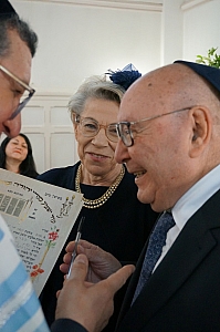 06-2023-03-12-(11h44m)-dsc02215-sony-mama-razzi.jpg