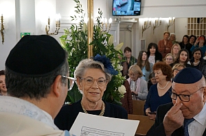 06-2023-03-12-(11h47m)-dsc02232-sony-mama-razzi.jpg
