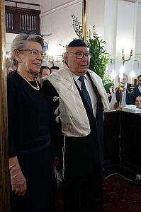 06-2023-03-12-(11h54m)-dsc02256-sony-mama-razzi.jpg